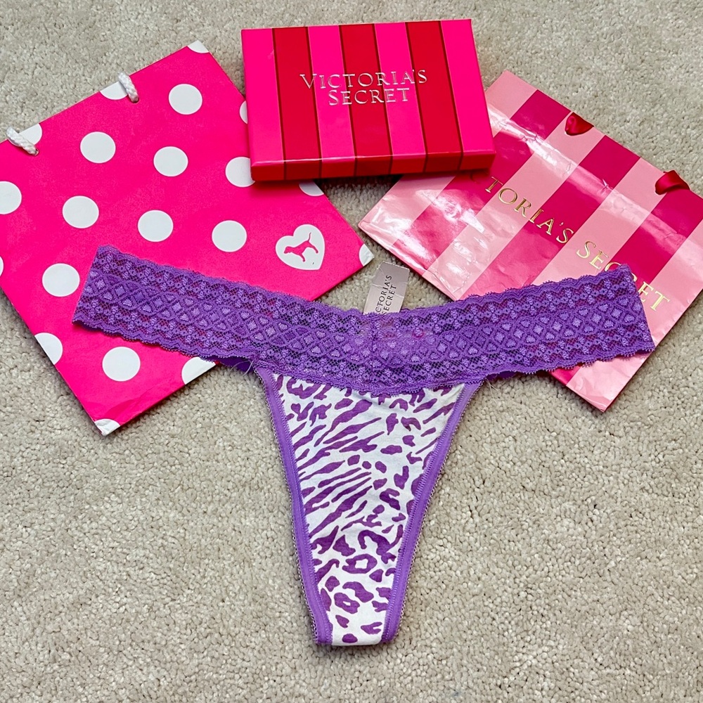 NWT Victoria's Secret Purple Leopard lace Trim Low Rise thong panties MEDIUM M